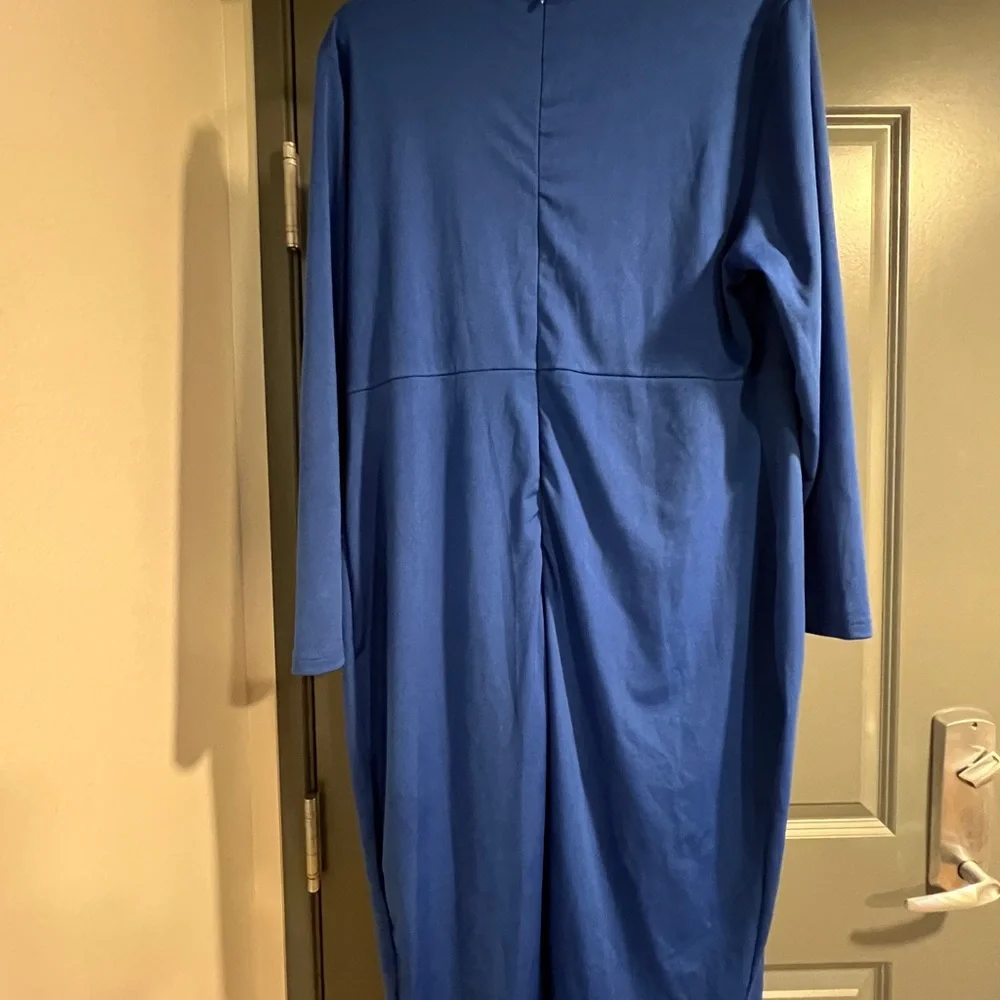 18. Chic Long Sleeve Blue Dress with Striped Detail - Picture 5 of 5